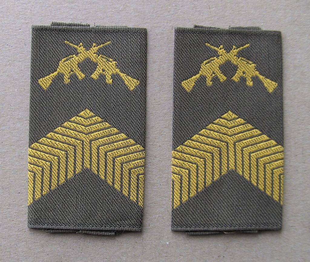 gvt rangen leidinggevend korporaal / Olk, Ophalen of Verzenden, Landmacht, Nederland, Embleem of Badge