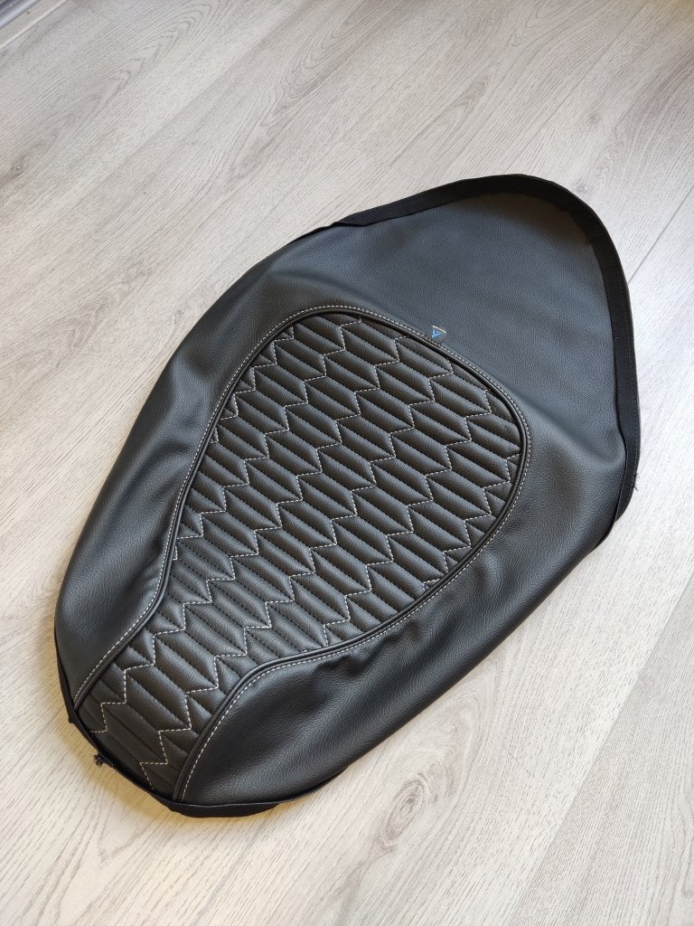 UITVERKOOP! Zadelhoes / buddydek Piaggio Zip custom NIEUW, Info@jynkx.com, Nieuw, Ophalen of Verzenden, Piazza 99