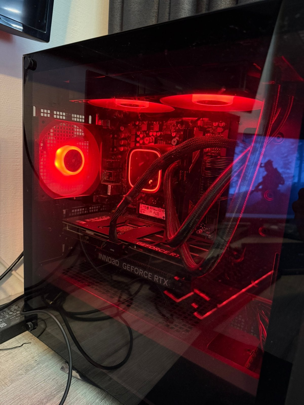 RTX 5070 Ryzen 5 9600X 32gb DDR 5 6000Mhz Gaming PC 1TB SSD, Computers en Software, Desktop Pc's, Ophalen, 32 GB, Zo goed als nieuw