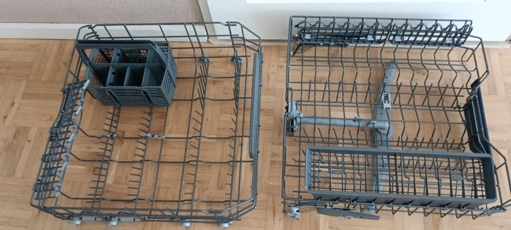 Set van twee korven en bestekmand Bosch / Siemens, Ophalen of Verzenden, Zo goed als nieuw, Minder dan 85 cm