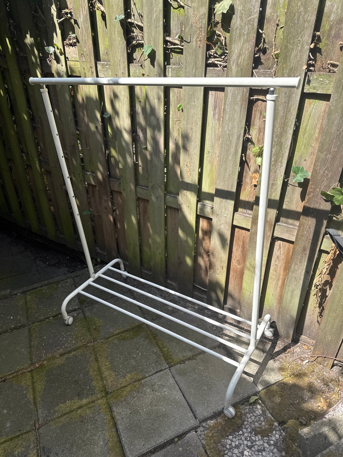 Kledingrek met wielen - stevig na aandraaien schroeven, Ophalen, Met wielen, Gebruikt