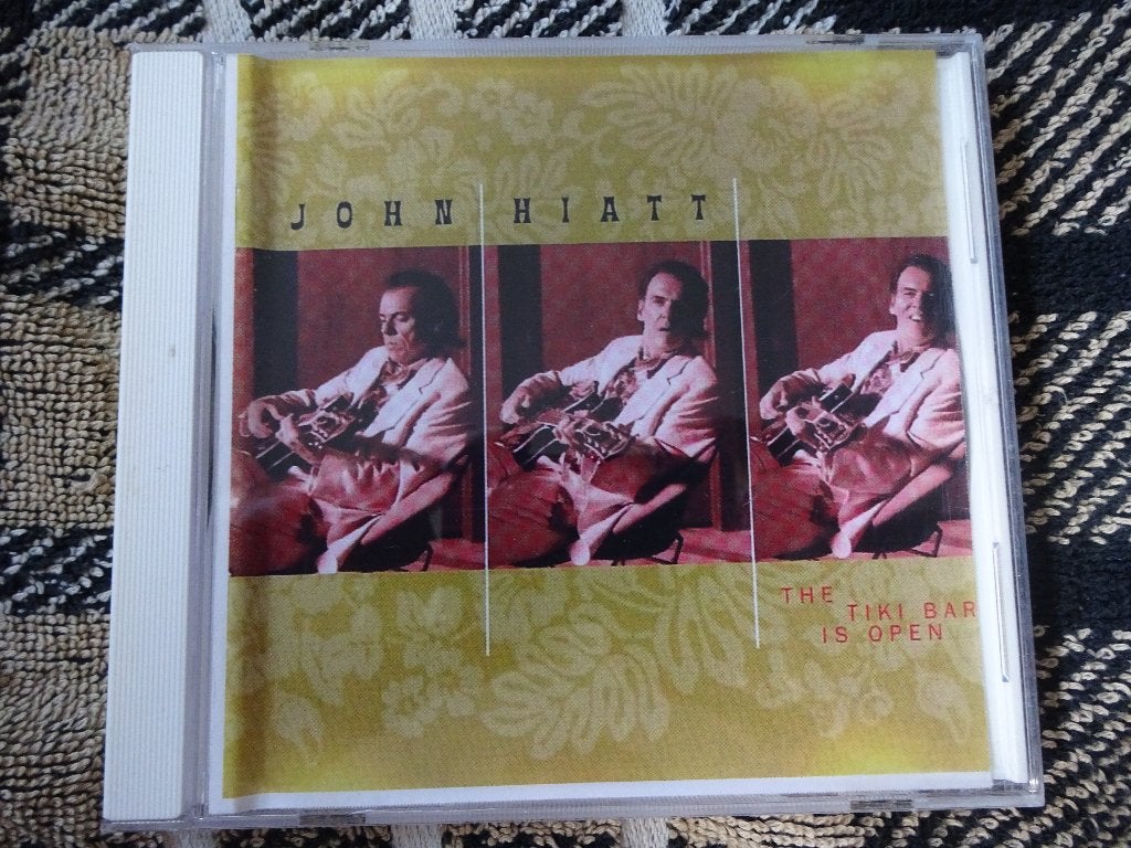 CD John Hiatt ‎- The Tiki Bar Is Open SANCD096 ROCK, Gebruikt, Ophalen of Verzenden, Folk Rock, Album