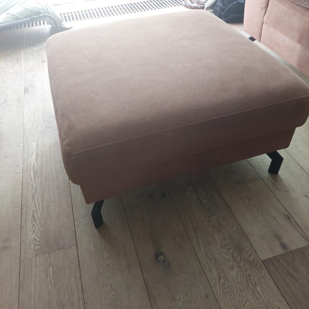 HOCKER 80x80 cm microvezel camel met zwarte pootjes, Ophalen, Vierkant, 75 tot 100 cm, 75 tot 100 cm