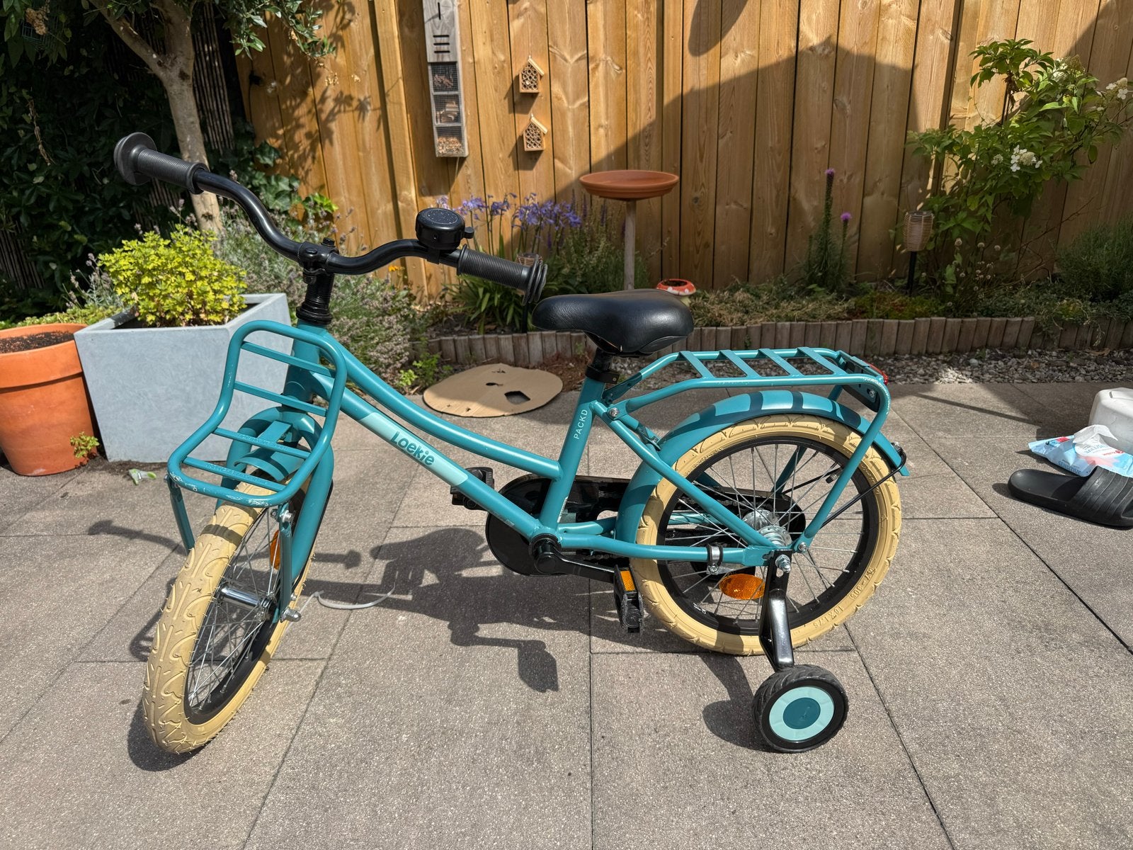 Loekie kinderfiets 16 inch met zijwieltjes, Fietsen en Brommers, Fietsen | Kinderfietsjes, Ophalen, Terugtraprem, Zijwieltjes