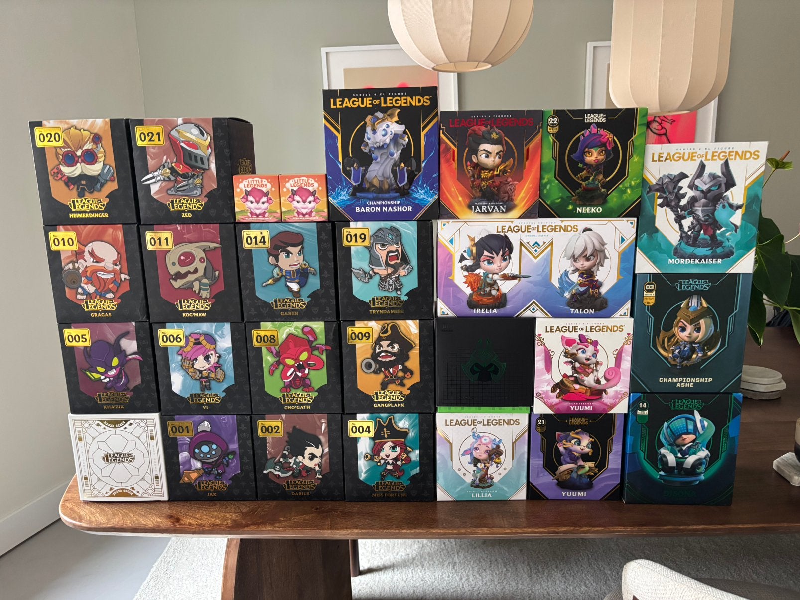 League of legends figure verzameling, Verzamelen, Poppetjes en Figuurtjes, Ophalen of Verzenden, Zo goed als nieuw