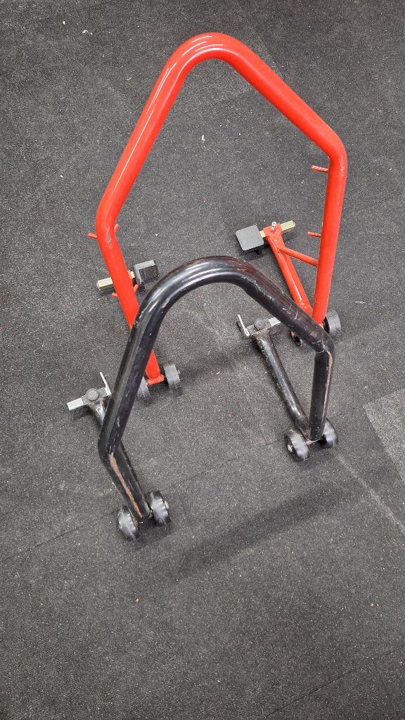 Paddock stand, Ophalen