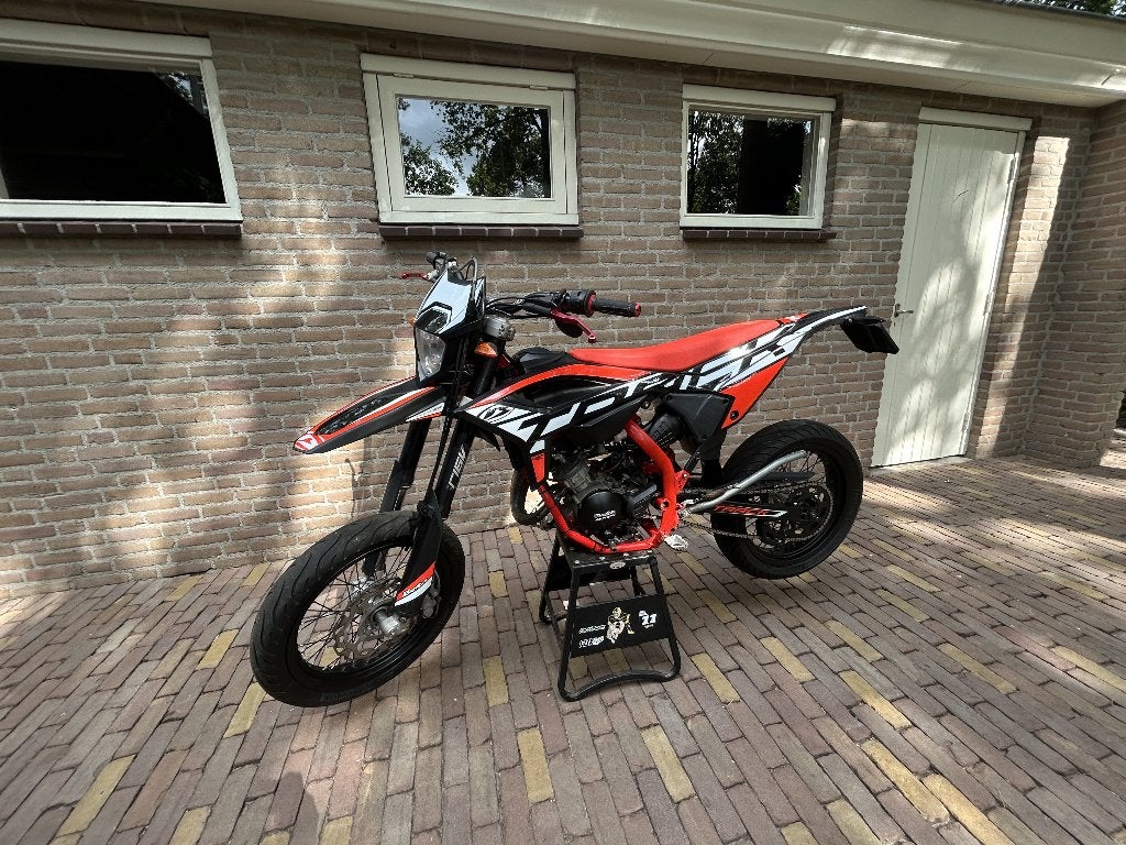 Beta rr 50 Track 2021, Ophalen, 6 versnellingen, Maximaal 45 km/u, Zo goed als nieuw