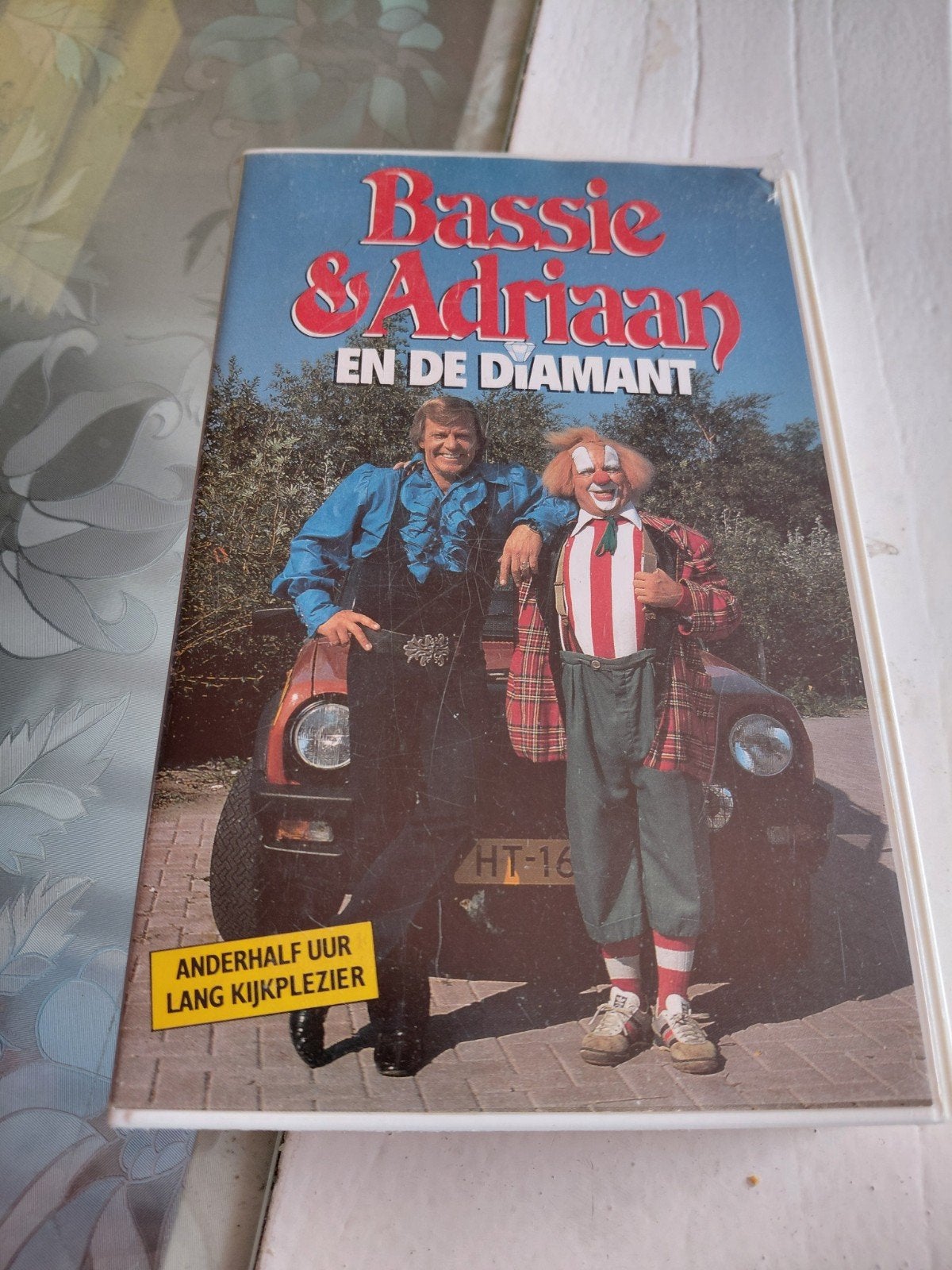 Zeldzame VHS: Bassie & Adriaan en de Diamant CNR, Cd's en Dvd's, VHS | Kinderen en Jeugd, Ophalen of Verzenden, Gebruikt, Kinderprogramma of -film