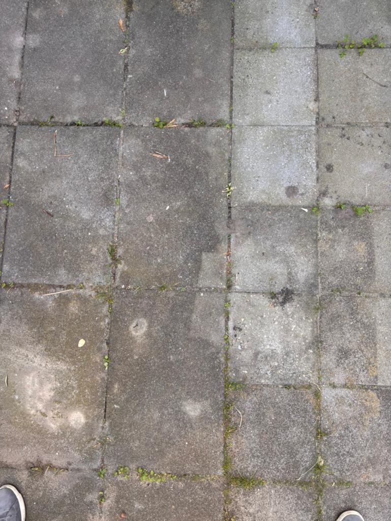Tuintegels gratis af te halen. Alles of een gedeelte., Tuin en Terras, Tegels en Klinkers, Ophalen, Gebruikt, 10 m² of meer, Beton