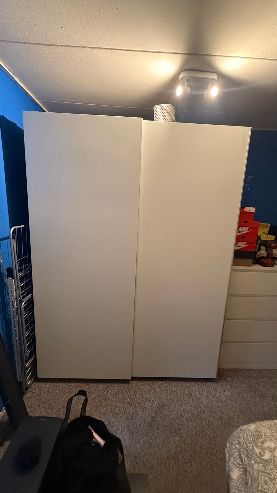 Kledingkast met schuifdeur, Ophalen, Zo goed als nieuw, 25 tot 50 cm, 200 cm of meer