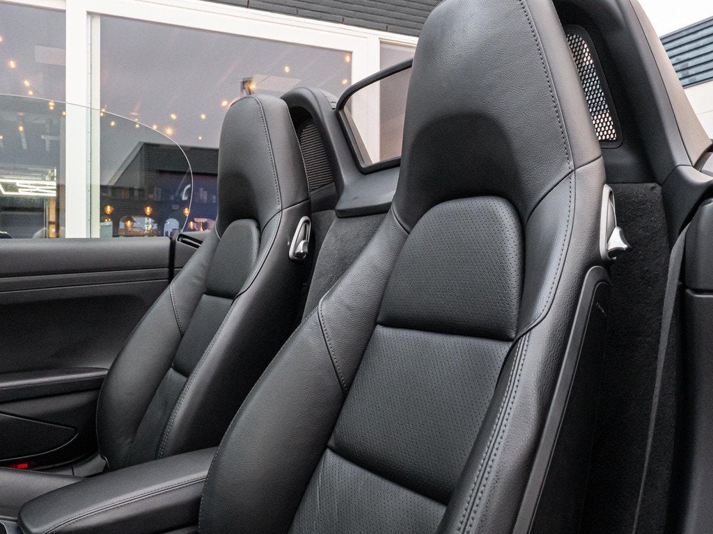 Porsche 718 Boxster 2.0 Porsche Approved Apple CarPlay PDLS, Auto's, Porsche, Automaat, Achterwielaandrijving, Gebruikt, Cabriolet