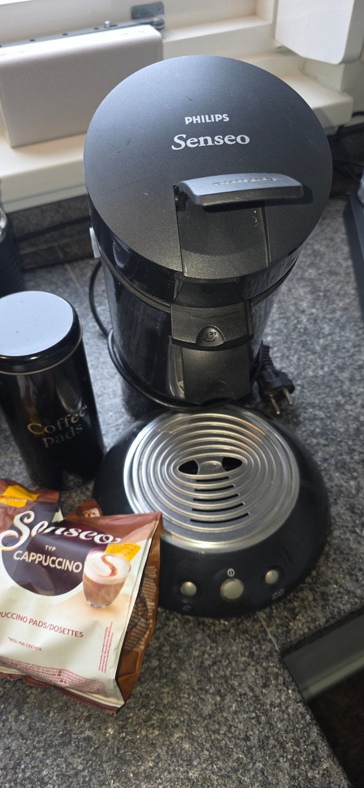 Philips Senseo met padhouder bus en pads, Ophalen of Verzenden, Gebruikt, Koffiemachine, Koffiepads en cups