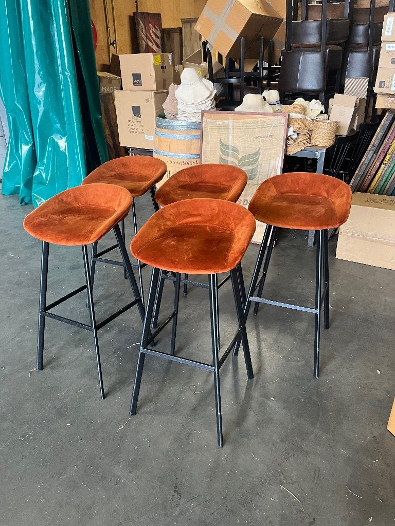 5 X Barkruk Velous Terracotta kleur Modern/Hotel Chic, Huis en Inrichting, Ophalen, 5 krukken of meer, Met voetsteun, 60 tot 90 cm