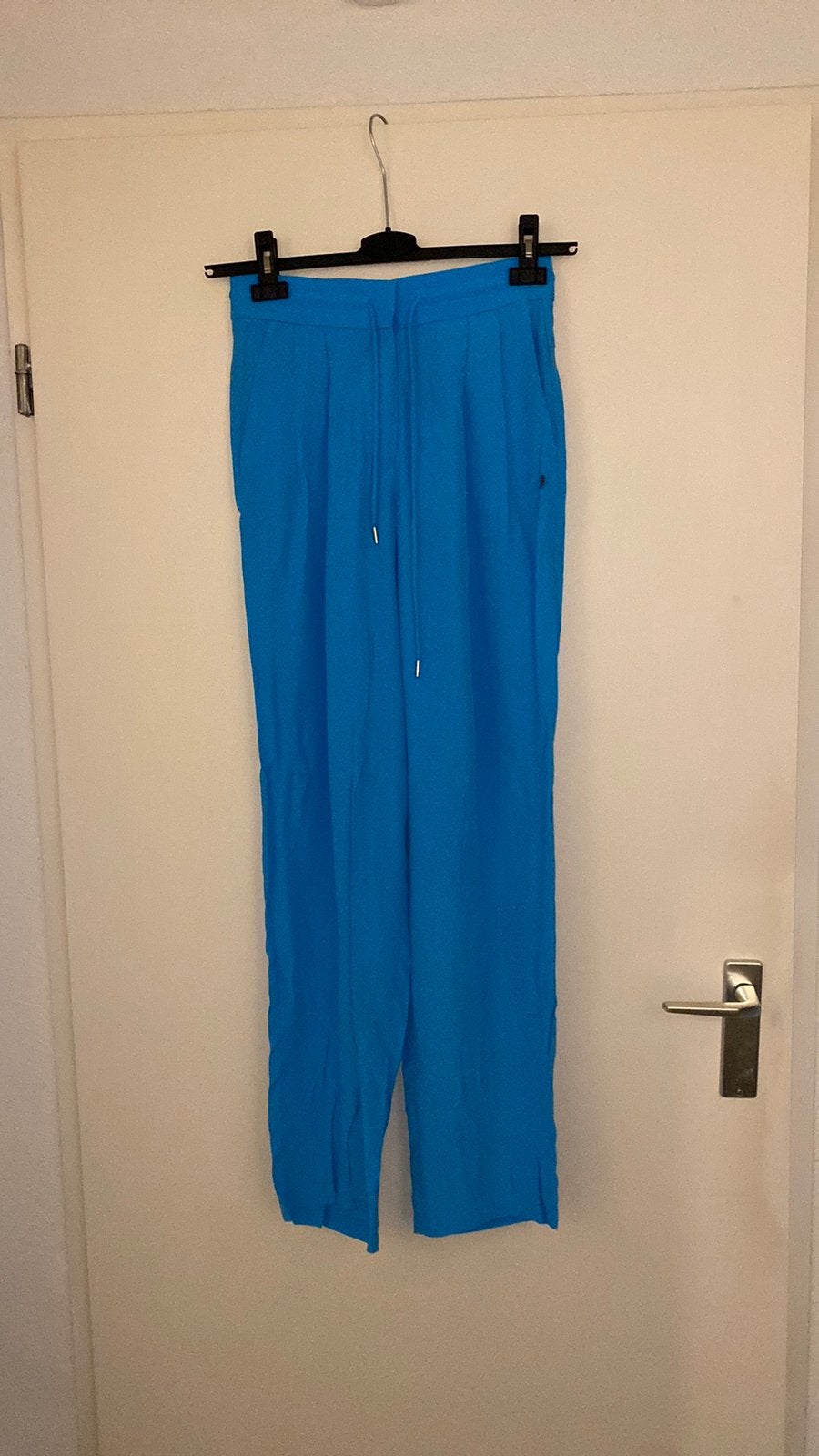 Nieuw mooie broek maat 36 merk Coster Copenhagen, Blauw, Nieuw, Ophalen of Verzenden, Maat 36 (S)