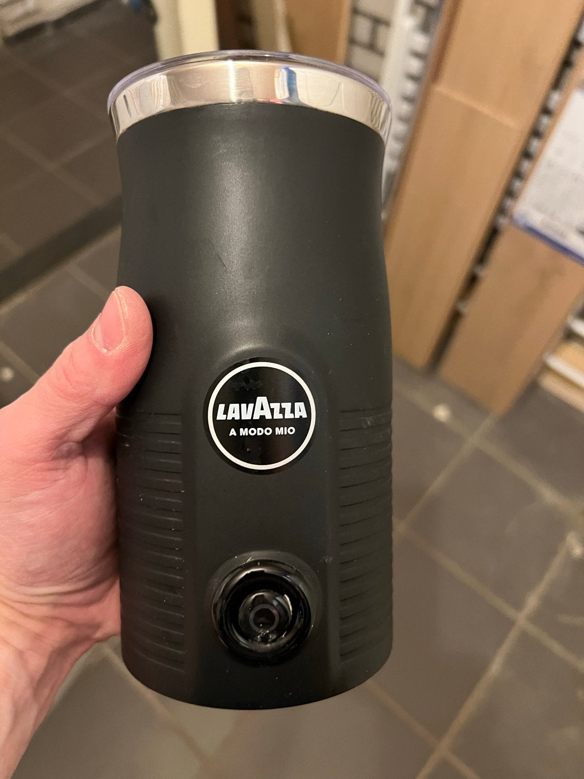 Lavazza A Modo Mio melkopschuimer, Witgoed en Apparatuur, Melkopschuimers, Ophalen, Zo goed als nieuw, Elektrische melkopschuimer