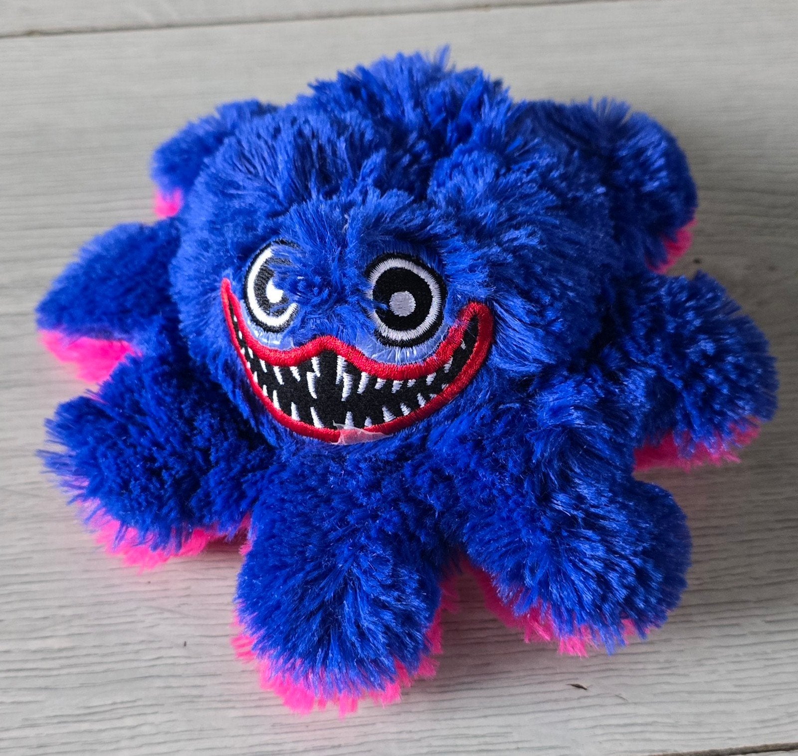 Omkeerbare knuffel huggy wuggy en kissy missy - blauw/roze, Overige typen, Ophalen of Verzenden, Zo goed als nieuw, Meerkleurig