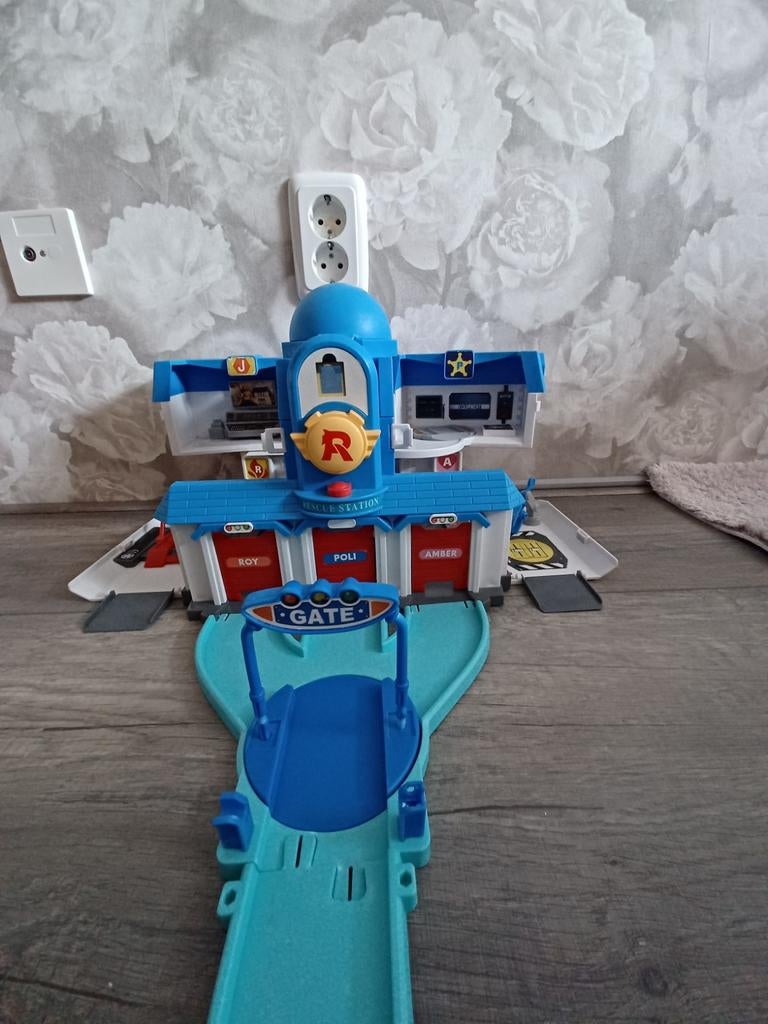 Robocar poli gebruikt  maar kan nog leuk meegespeeld worden, Ophalen of Verzenden, Gebruikt