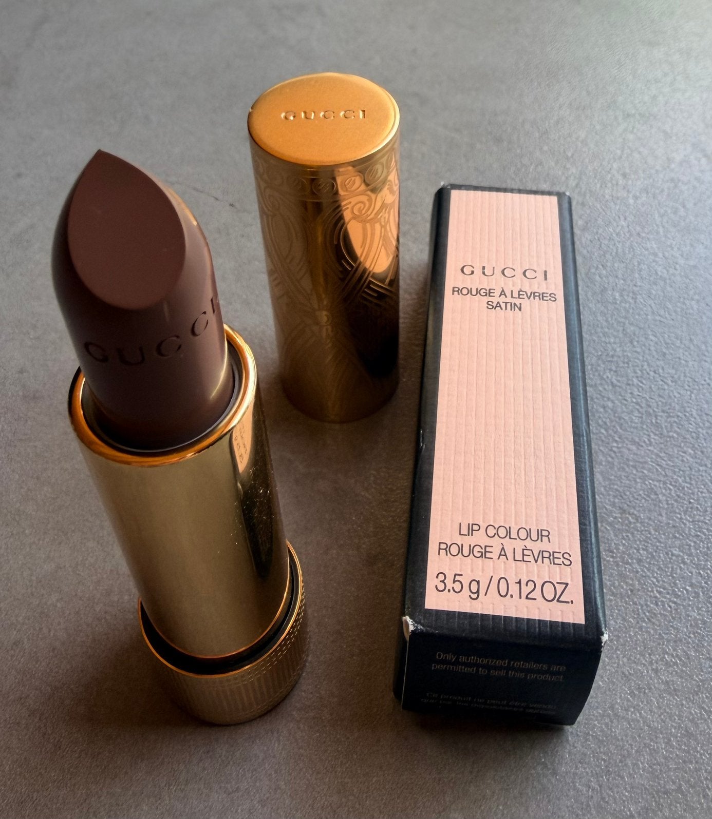 Gucci Rouge à Lèvres Satin lipstick 109 Pauline Brown., Ophalen of Verzenden, Nieuw, Lippen