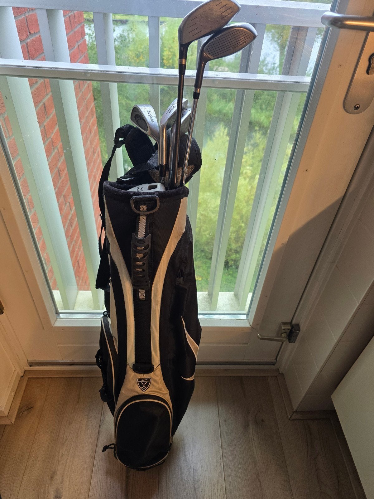Nike golftas met diverse golfclubs, Ophalen of Verzenden, Gebruikt, Set, Overige merken
