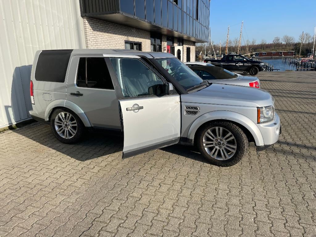 Land Rover discovery 4, Auto's, Bestelauto's, Bedrijf, Te koop, Land Rover, Diesel, Automaat, Geïmporteerd, Zilver of Grijs, Zwart