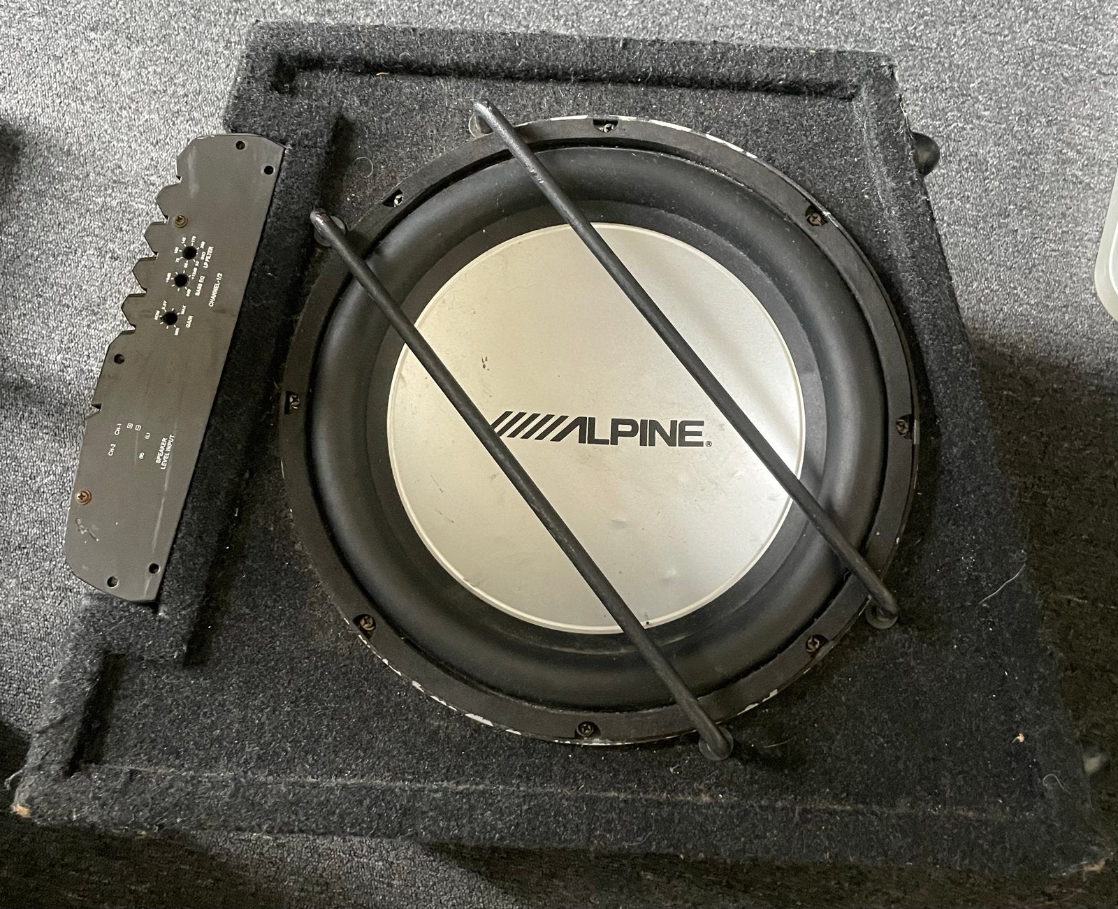 Alpine Subwoofer met Versterker, Ophalen of Verzenden, Gebruikt