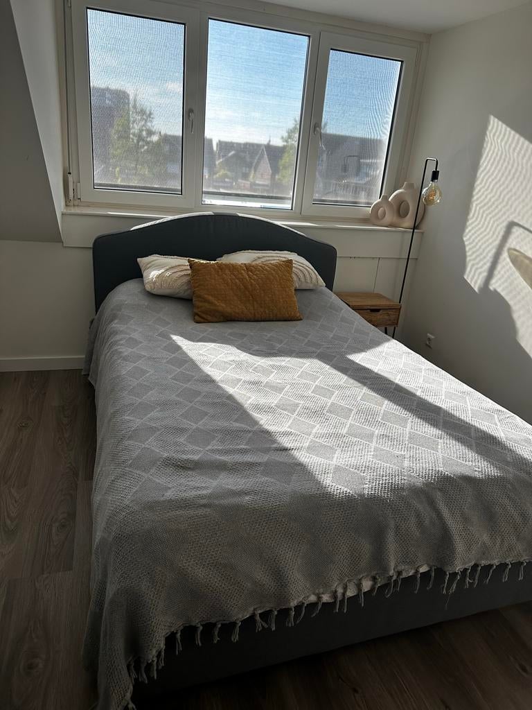 Ikea 2-persoonsbed inclusief matras - Zo goed als nieuw, Tweepersoons, Zo goed als nieuw, 200 cm, 140 cm