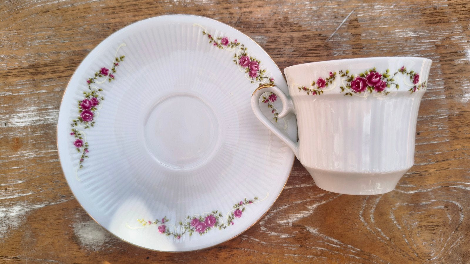 Vintage Meissen theekop en schotel met rozenmotief, Ophalen of Verzenden