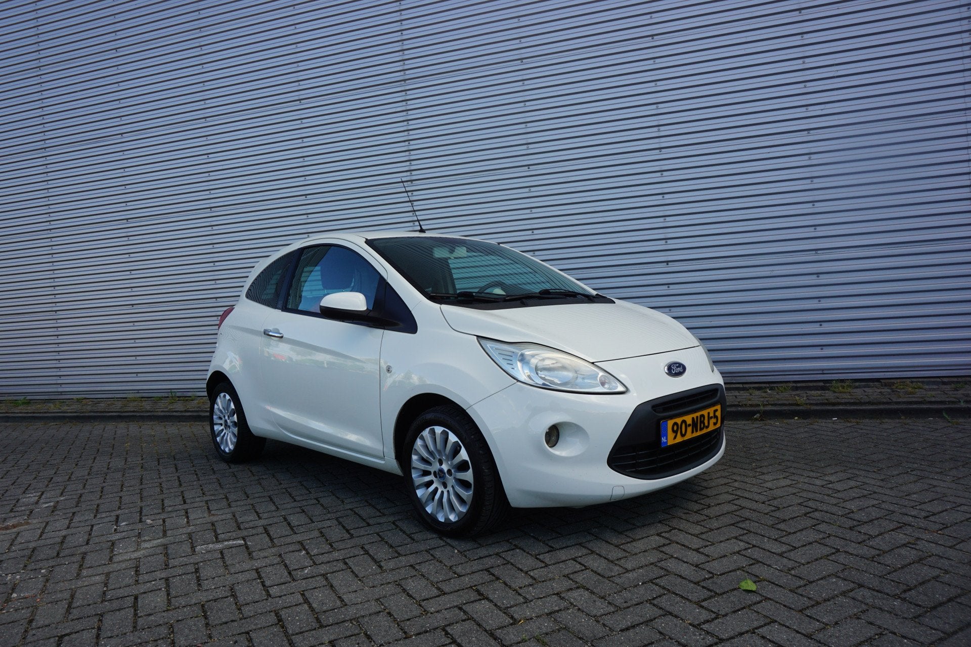 Ford Ka 1.2 Titanium Airco / Elektr. ramen / Lm velgen / NAP, Auto's, Voorwielaandrijving, Stof, Gebruikt, 1242 cc