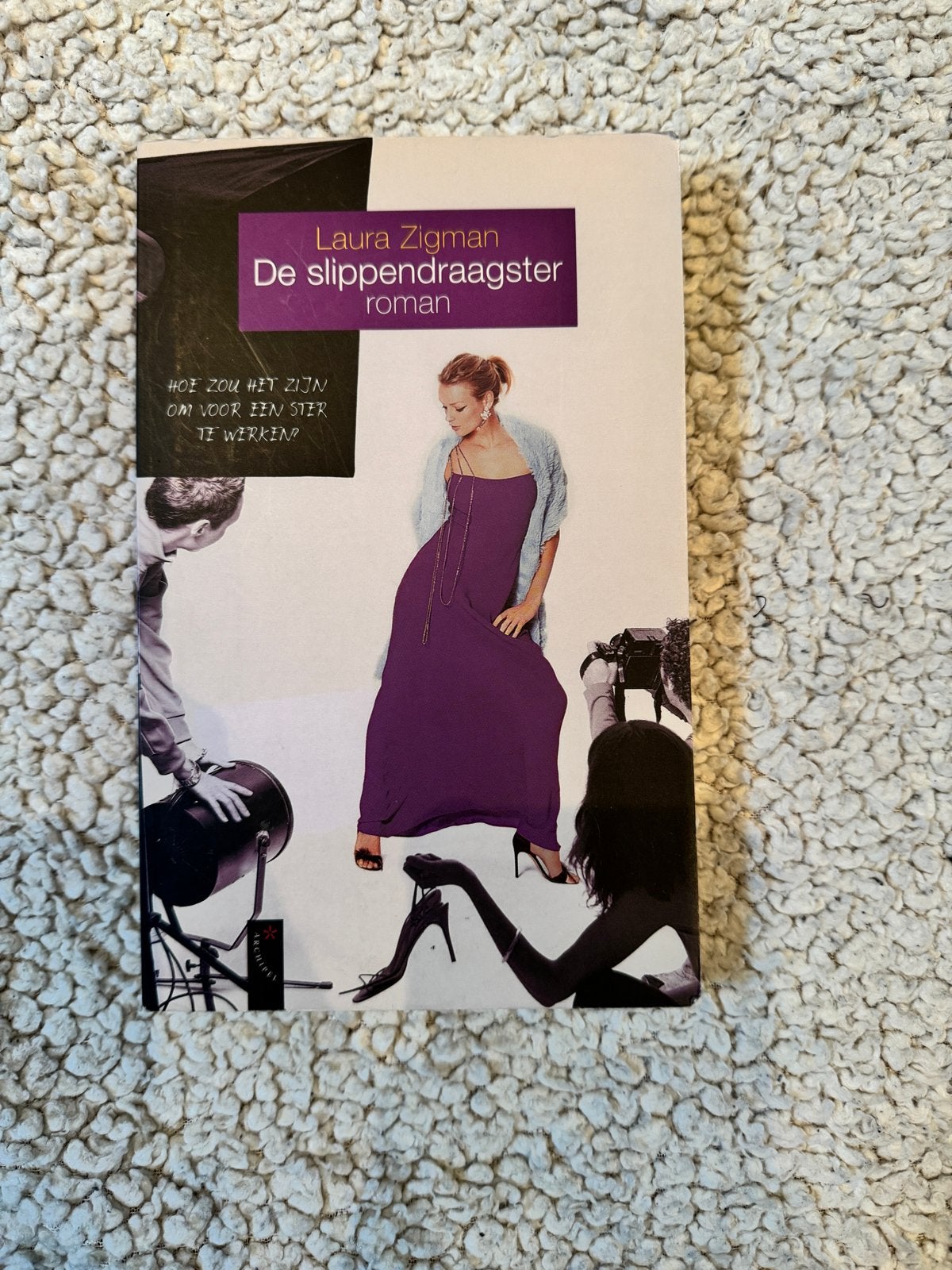 De slippendraagster - Laura Zigman (roman), Ophalen of Verzenden, Zo goed als nieuw, Nederland
