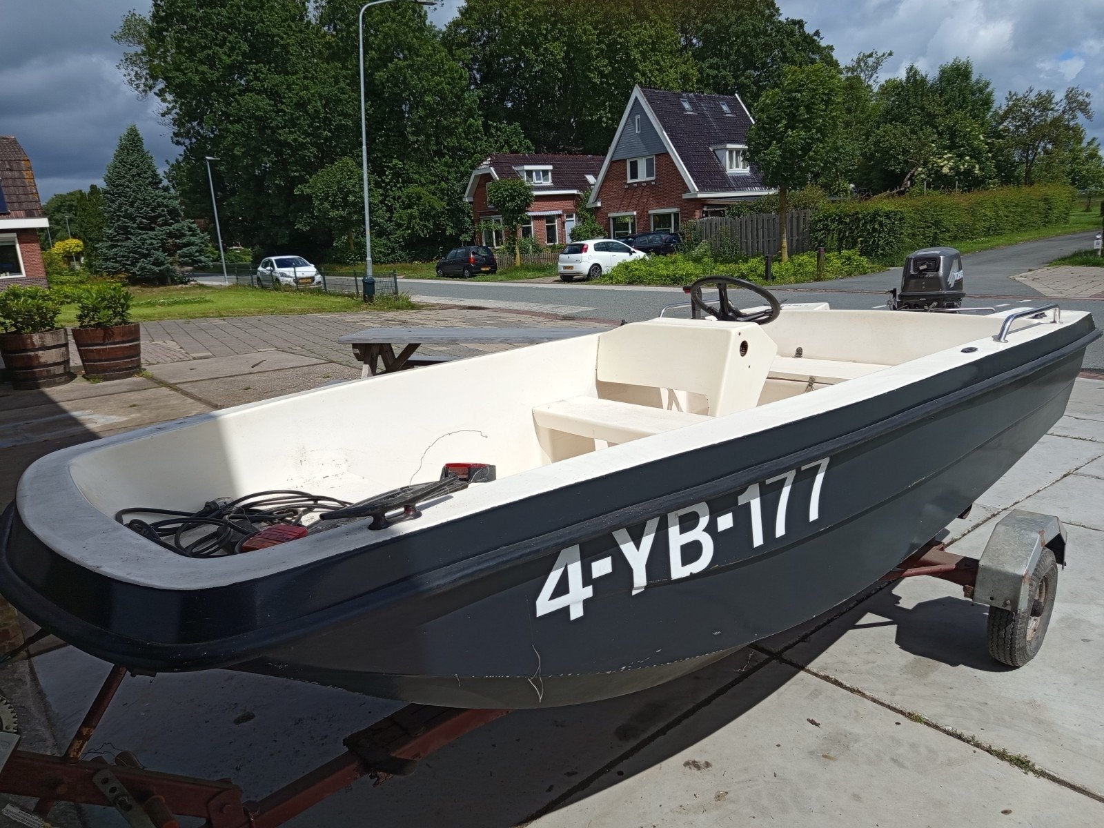 Consoleboot met Tohatsu buitenboordmotor, Consoleboot, Ophalen, Buitenboordmotor, Trailer