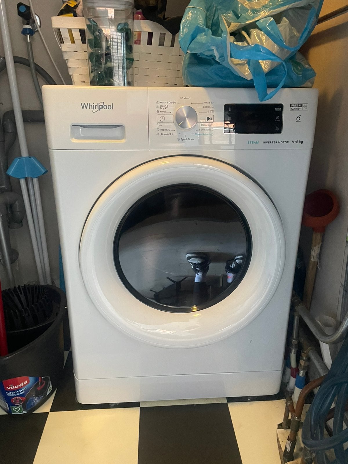 Whirpool washing machine dryer combined, Witgoed en Apparatuur, Ophalen, Zo goed als nieuw, 1200 tot 1600 toeren, 85 tot 90 cm