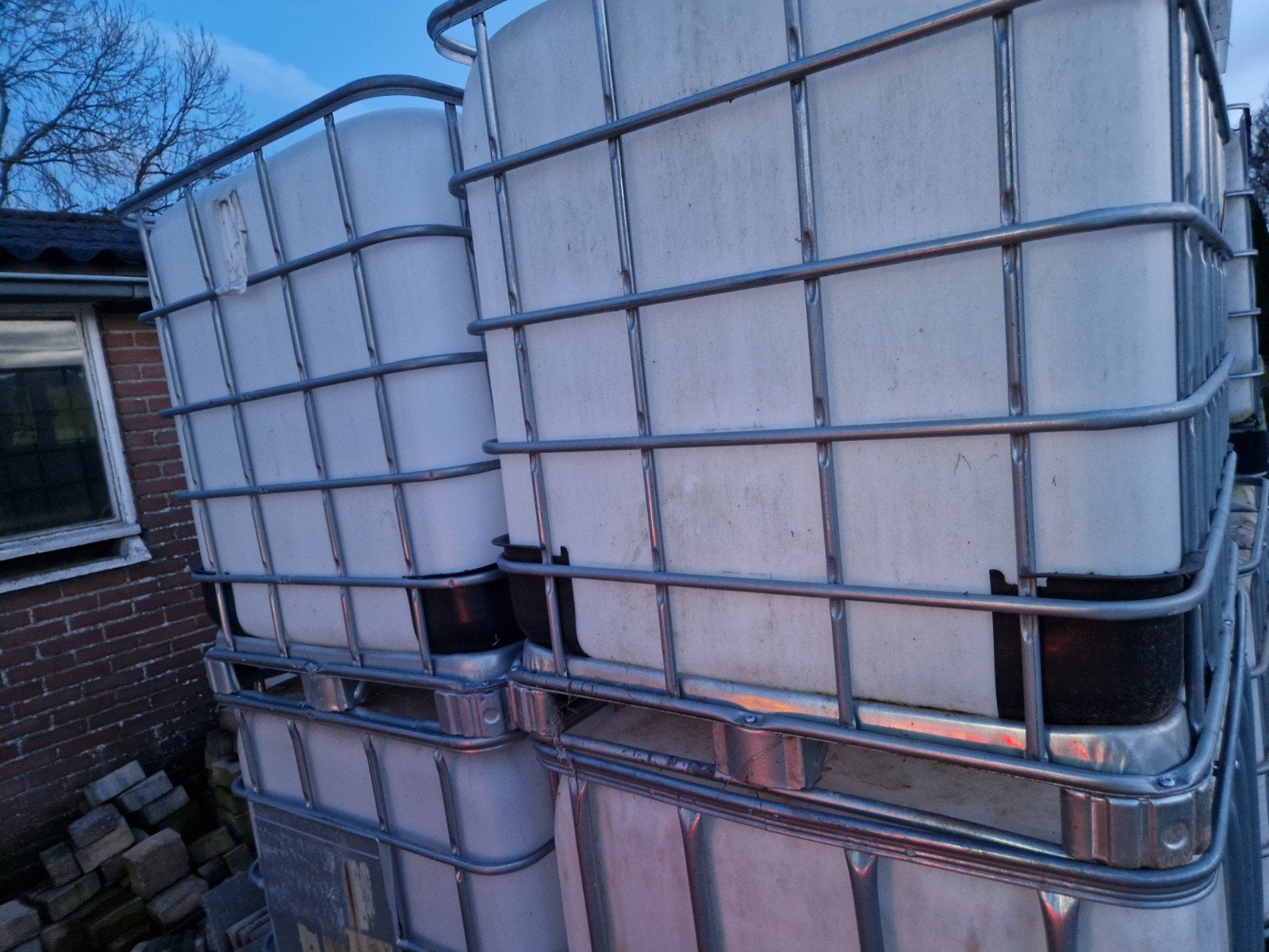 1000 liter ibc vaten, Ophalen, Kunststof, Gebruikt, Met kraantje