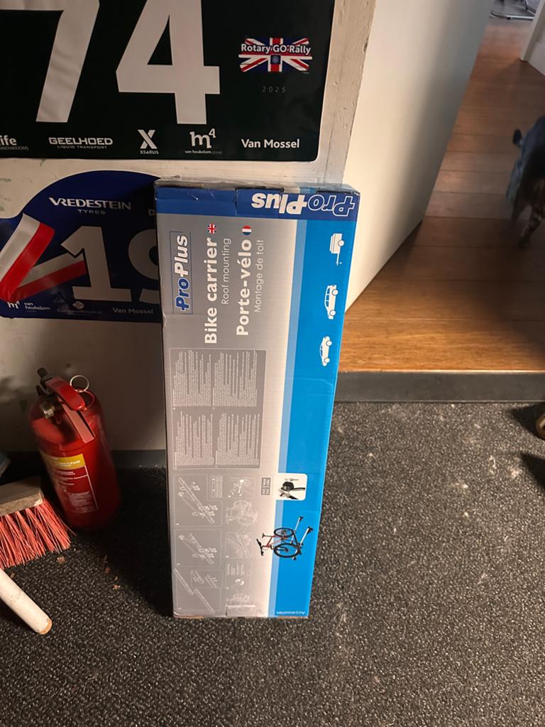 2x Go Plus Universele Fietsendragers - Nieuw in doos!, Auto diversen, Fietsendragers, Nieuw, Dakdrager, 1 fiets, Ophalen of Verzenden