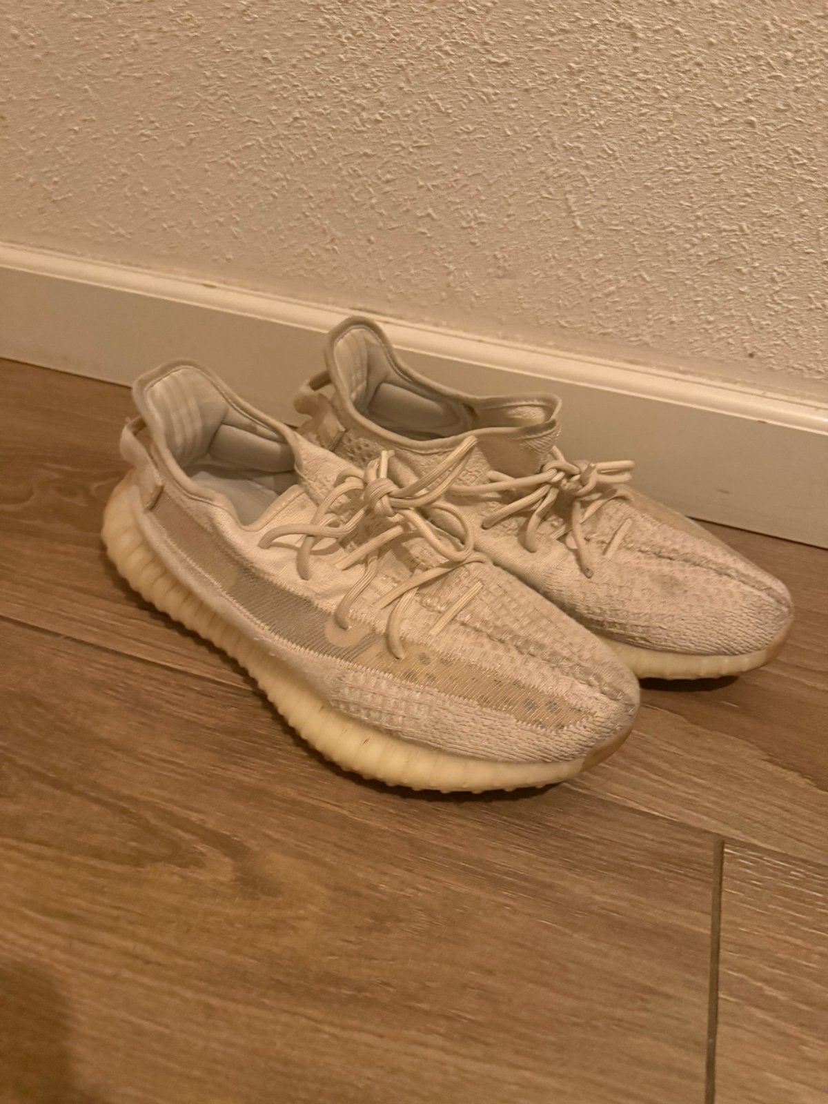 Yeezy 350 Cream White US 11 - Licht gedragen, Kleding | Heren, Ophalen of Verzenden, Gedragen, Wit, Sneakers of Gympen