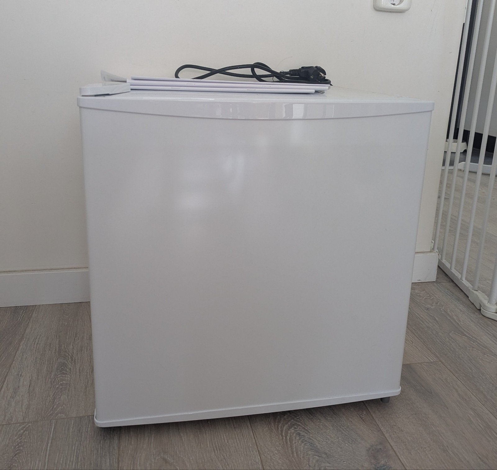 Ikea Tillreda tafelmodel koelkast - Zo goed als nieuw, Ophalen, Minder dan 85 cm, Met vriesvak, Minder dan 75 liter