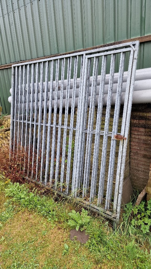 Hondenkennel, Dieren en Toebehoren, Hondenhokken, Ophalen, Hondenkennel, 110 cm of meer, 100 cm of meer