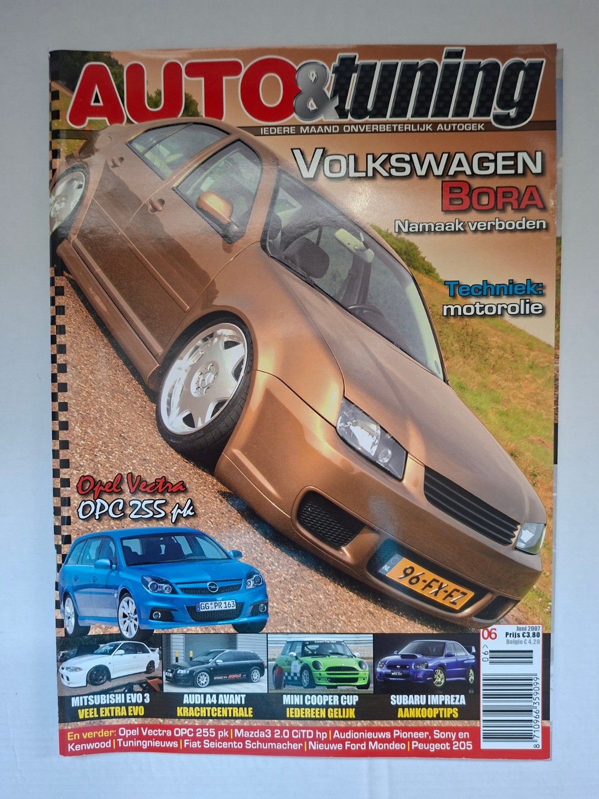 Auto & Tuning Magazine - Volkswagen Bora Cover, Ophalen of Verzenden, Zo goed als nieuw, Volkswagen, Diverse auteurs