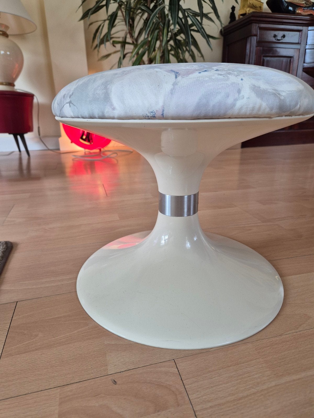 Vintage kaptafel krukje, Ophalen of Verzenden, Rond, Minder dan 50 cm, Minder dan 50 cm