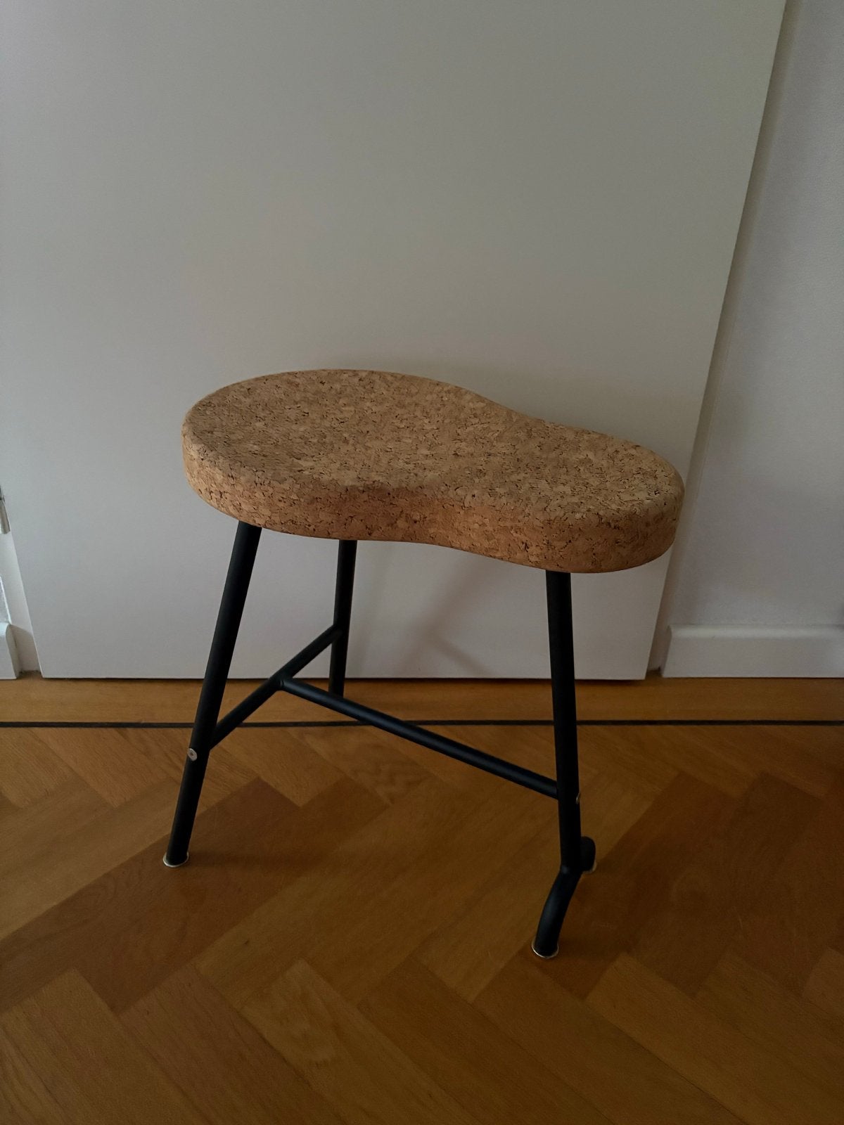 IKEA SKOGSTA krukje met kurken zitting, Huis en Inrichting, Ophalen, Zo goed als nieuw, Overige materialen
