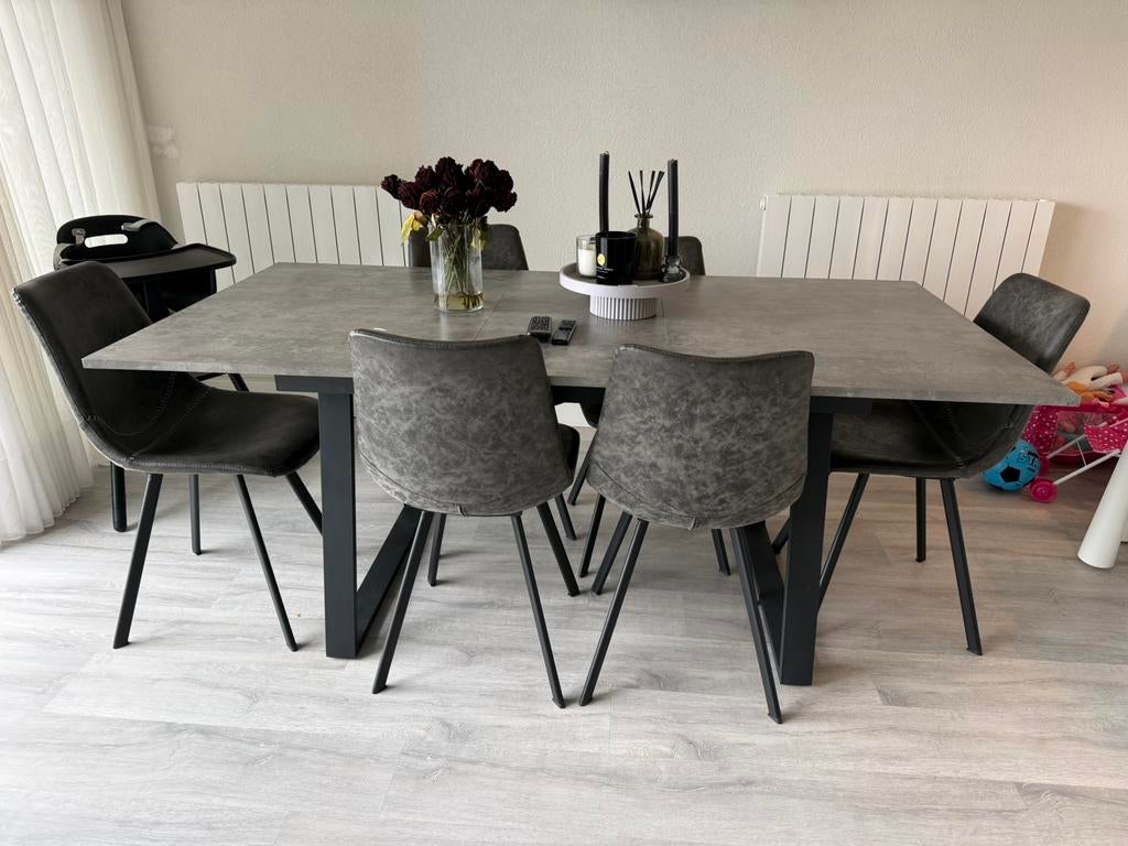 Grijze eettafel met 6 stoelen., Ophalen, Gebruikt, 50 tot 100 cm, Vijf personen of meer