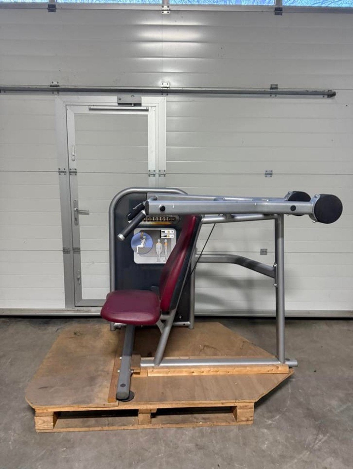 Life Fitness Circuit Shoulderpress / Schulterpresse, Ophalen, Benen, Gebruikt, -