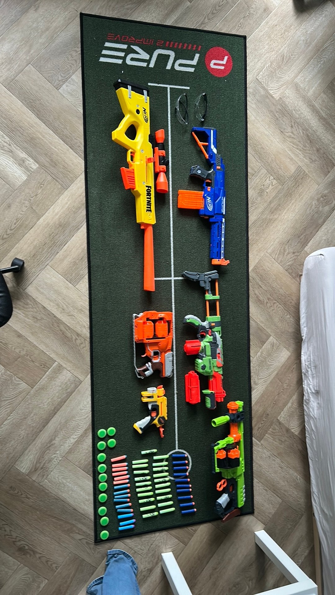 6 Nerfes + 46 pijltjes en 12 schijfjes + 2 brillen, Ophalen, Gebruikt