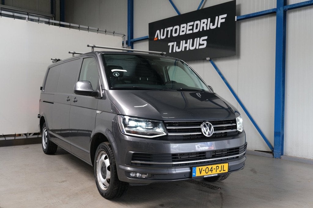 Volkswagen Transporter 2.0 TDI L2H1 Comfortline, Auto's, Gebruikt, Euro 6, 4 cilinders, Bedrijf