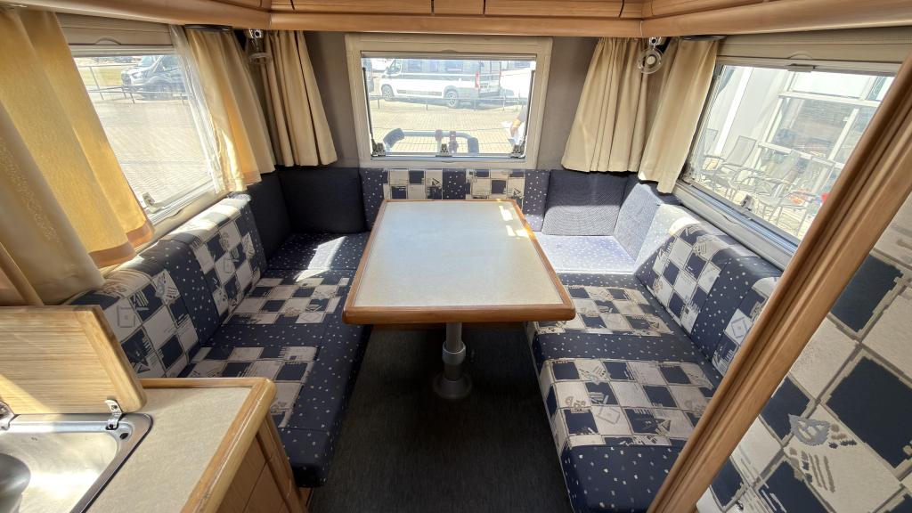 Zeer nette yountimer! De Karmann Colorado 570 Uit 2001|197dk, Caravans en Kamperen, Ringverwarming, Luifel, Bedrijf, Karmann