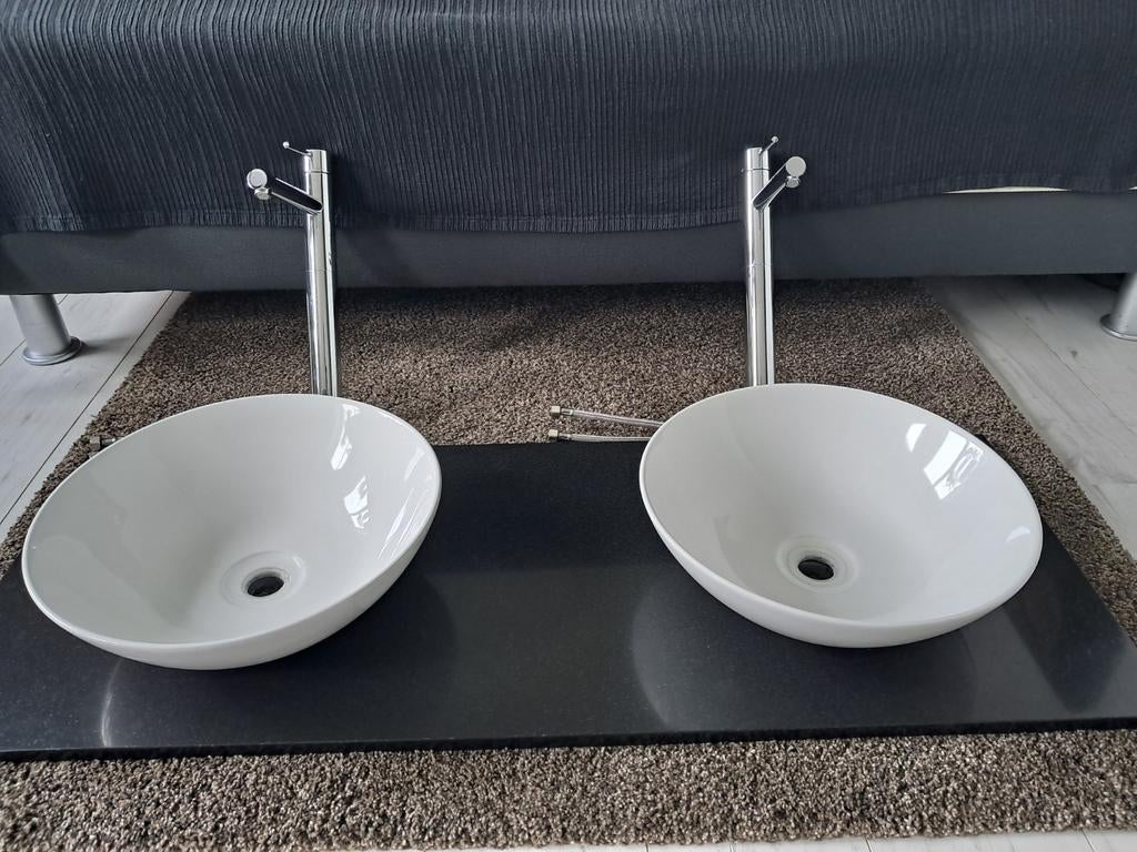 Waskommen met blad en  gaboli kranen., Huis en Inrichting, Badkamer | Badkamermeubels, Nieuw, Overige typen, Minder dan 100 cm