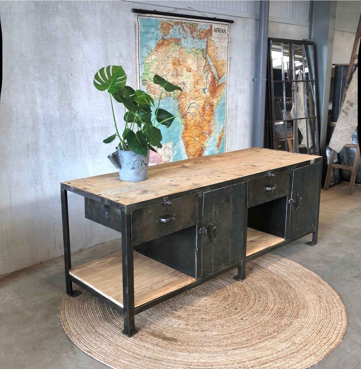 Oude werkbank, industriele kast, dressoir, toonbank, keuken, Ophalen
