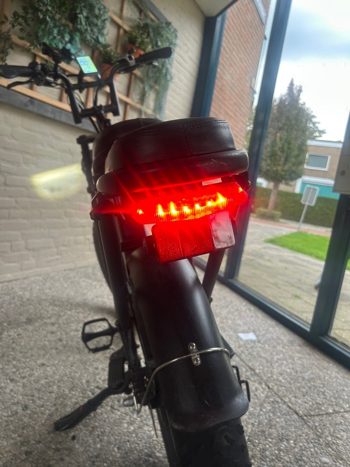 Foto 6 van Ouxi V8 Fatbike - Zo goed als nieuw