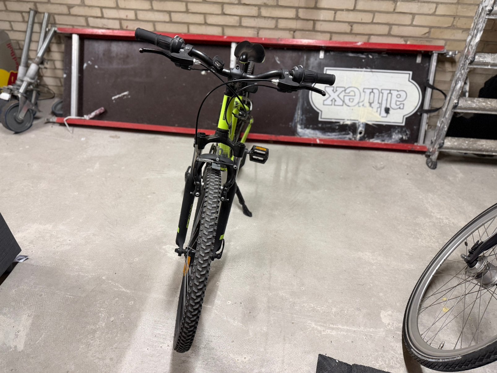Foto 4 van Rockrider ST 500 Kinder Mountainbike – Groen