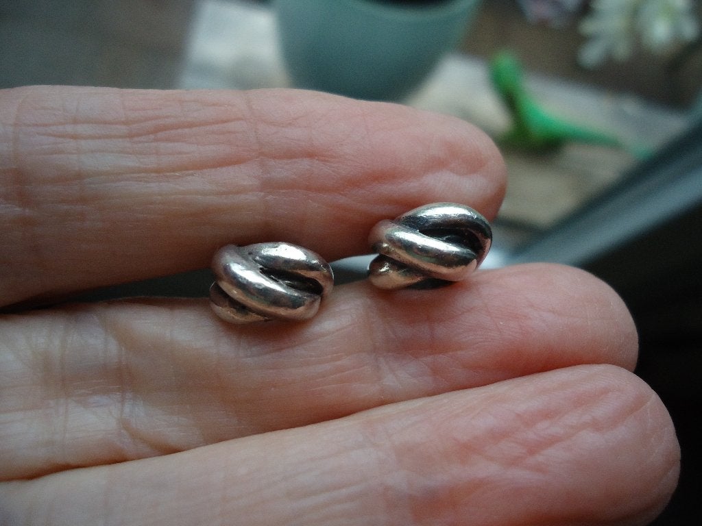 2 mooie echt zilveren beads knoop voor pandora of amora 925, Pandora, Ophalen of Verzenden, Zo goed als nieuw, 2 of 3 bedels