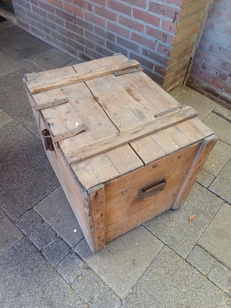 Meel (graankorrel) kist , bakkerij De Ster Westerhoven, Ophalen